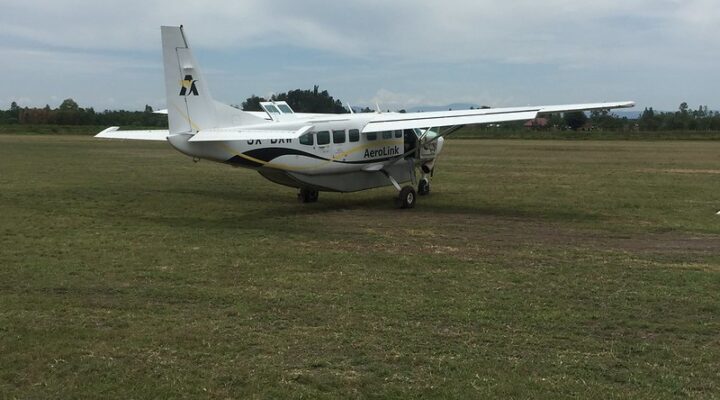 Flying safaris in Uganda