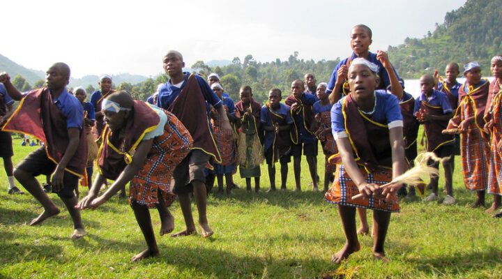 Rubuguri Village Walk In Bwindi Forest Park