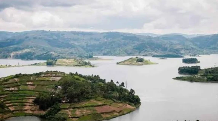 Discovering the Beauty of Lake Bunyonyi