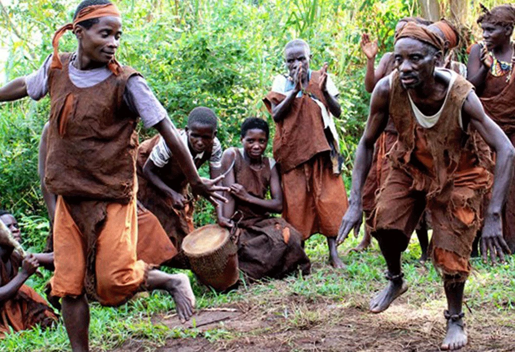 Filming Batwa Pygmies in Uganda